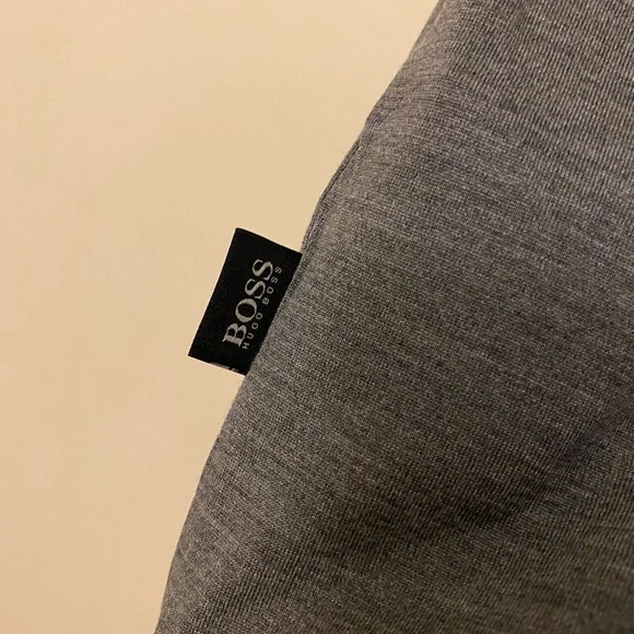 Men’s Boss Hugo Boss Long Sleeve Crewneck in Gray